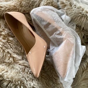 Nude patent leather pumps size 8.5